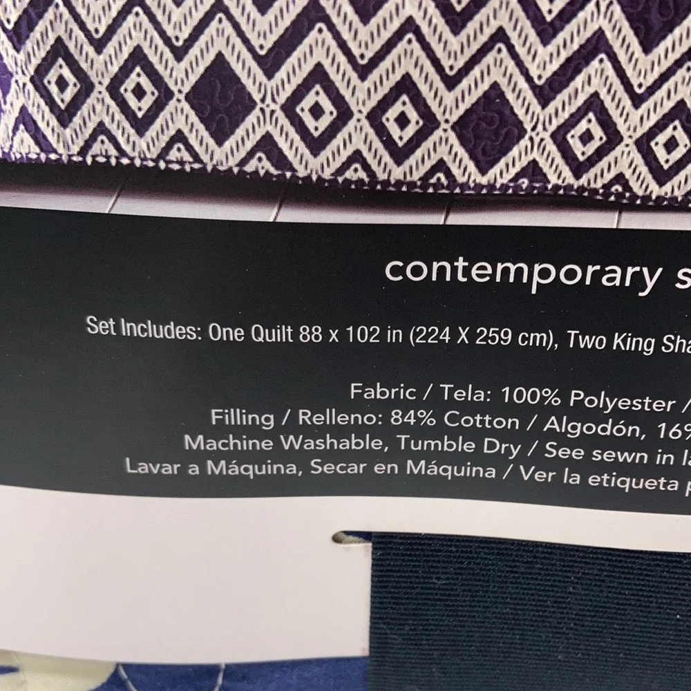 Attention Reversible Quilt Set King NWT Contemporary Styling Diamond Blue